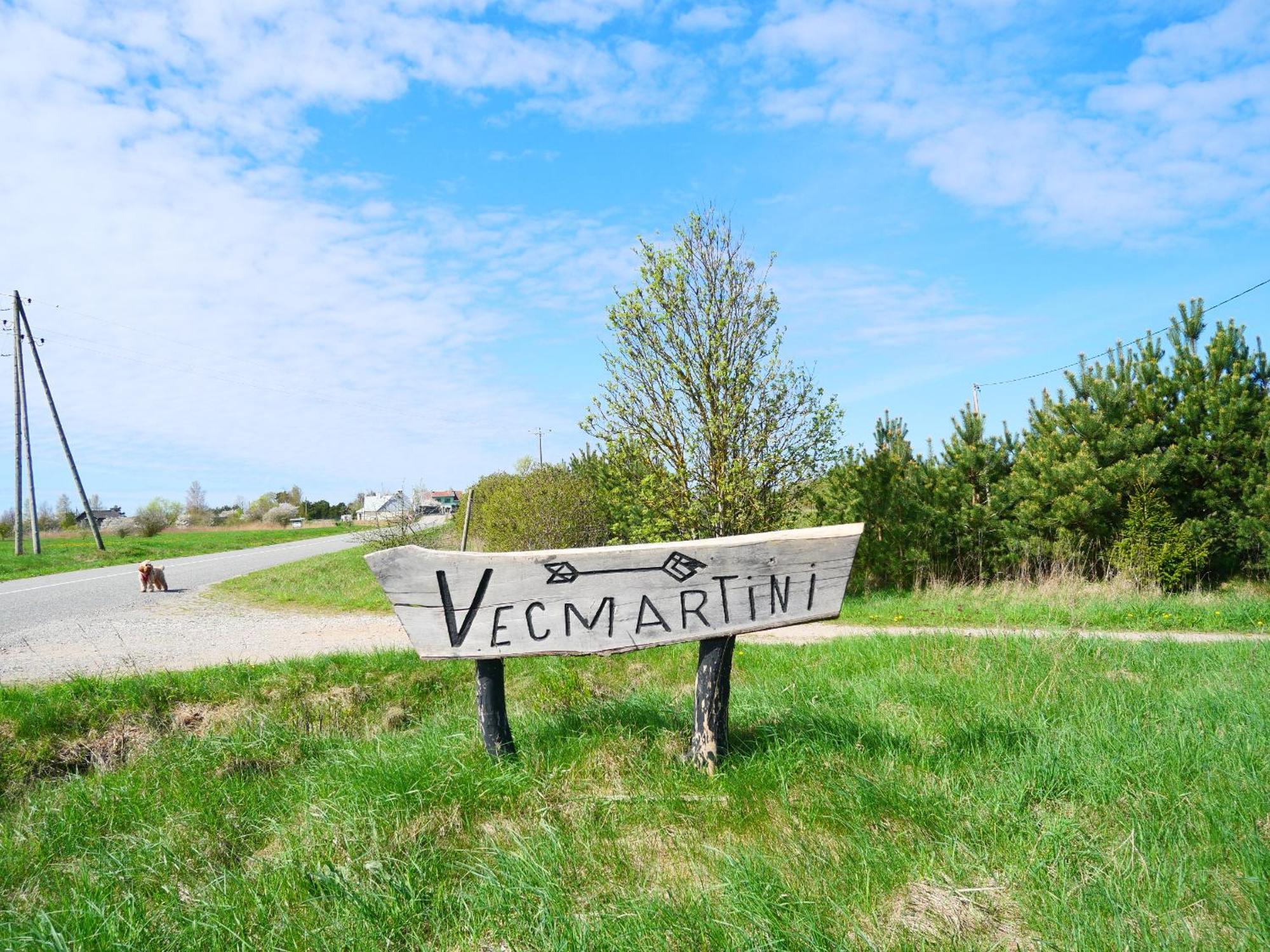Vecmartini Pape Exterior foto